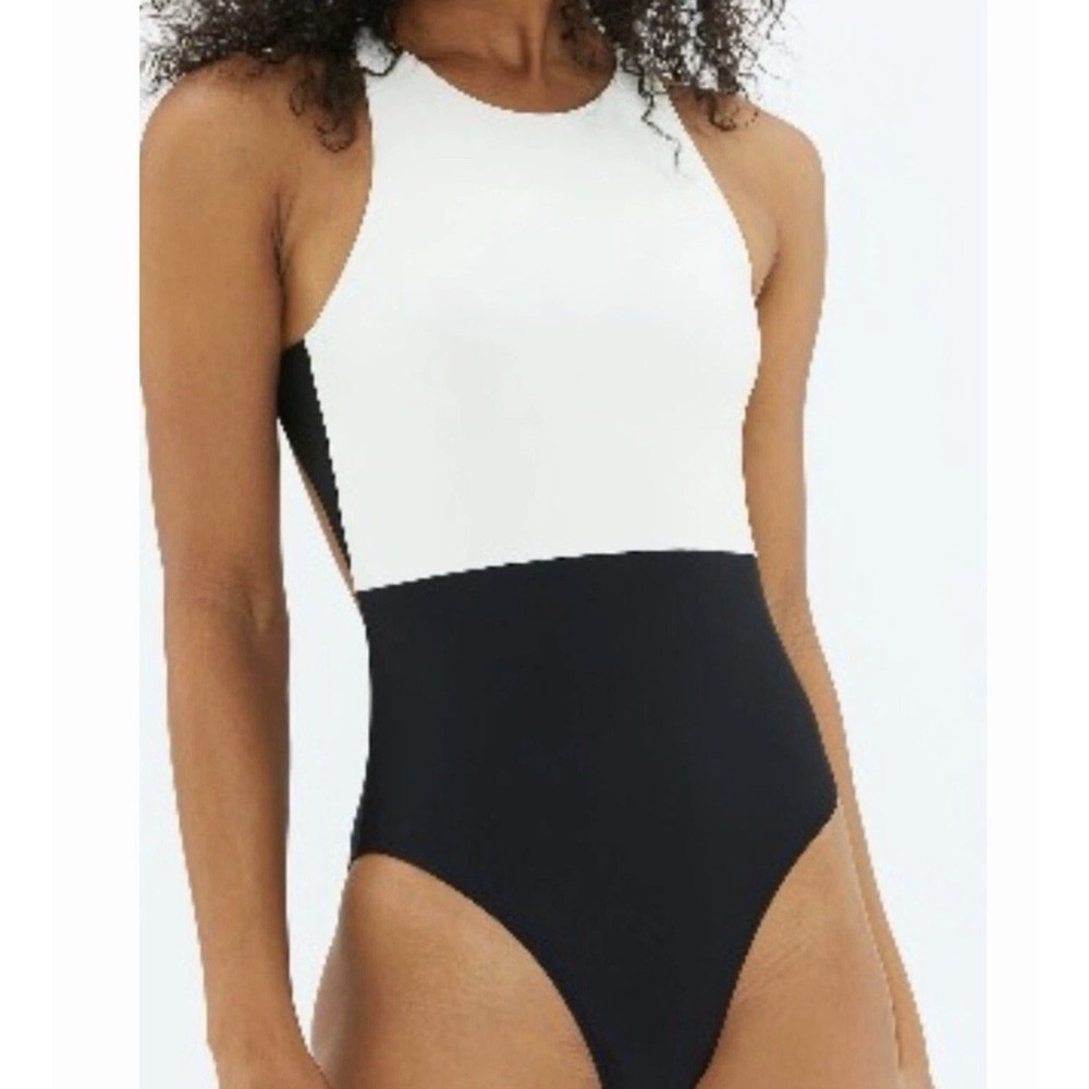 Summersalt Brand Women's size 2 Black & White The Cove Style One Piece Swimsuit